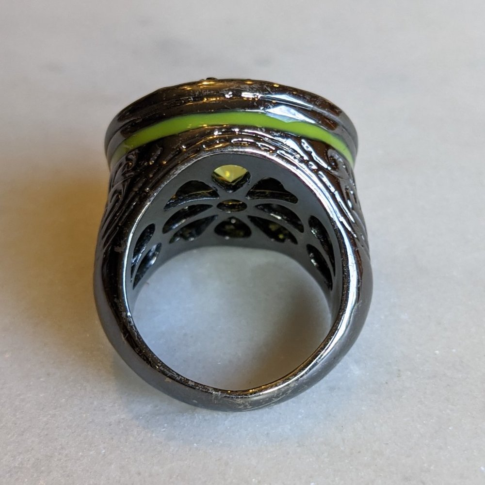 Ring - Picture 5 of 7